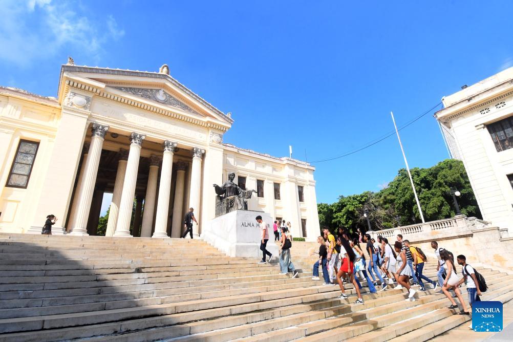 ENTREVISTA: Cuba aspira a convertir el estudio del idioma chino en carrera universitaria