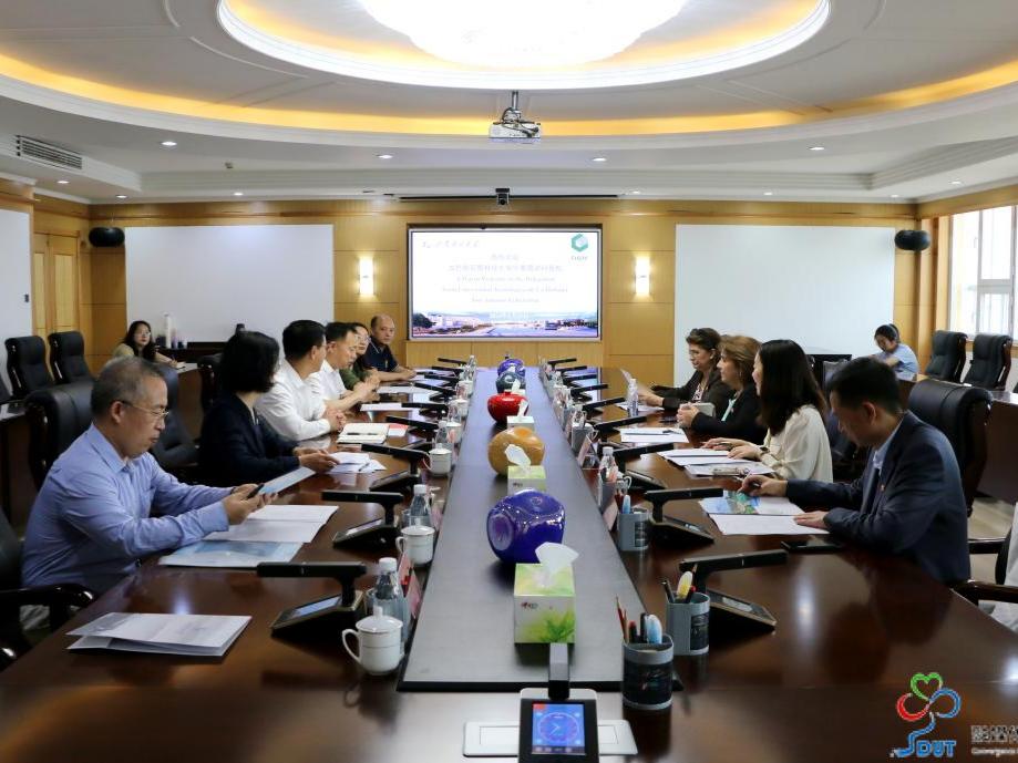 Delegación de la Universidad de Ciencia y Tecnología de La Habana, Cuba, visita la Universidad Tecnológica de Shandong