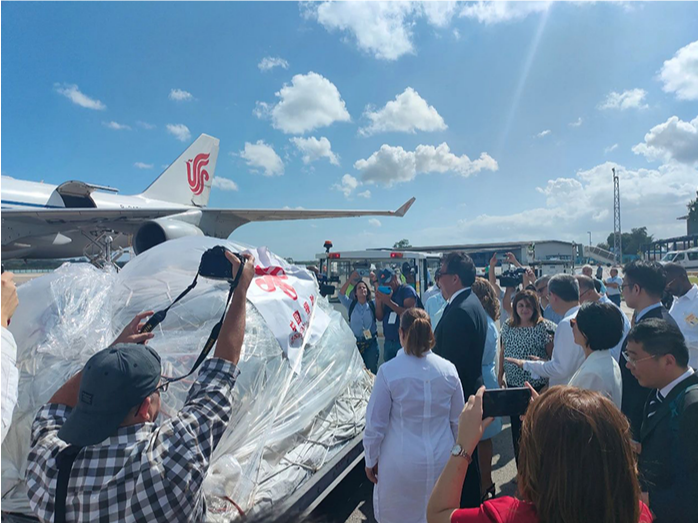 Entregado el primer lote de ayuda alimentaria de emergencia proporcionada por China a Cuba