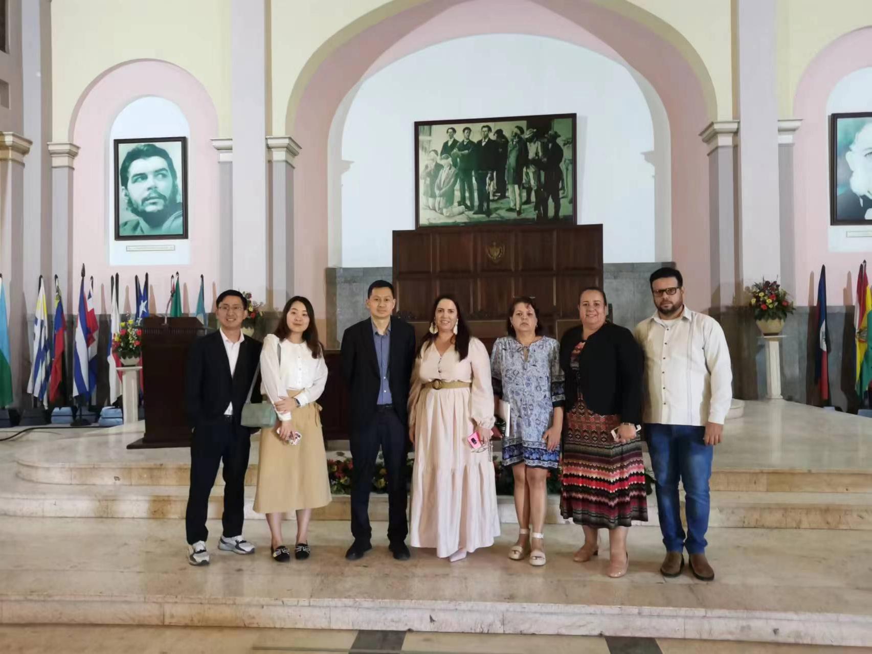 Yimi Educación es autorizada oficialmente por la Universidad Médica de La Habana en China